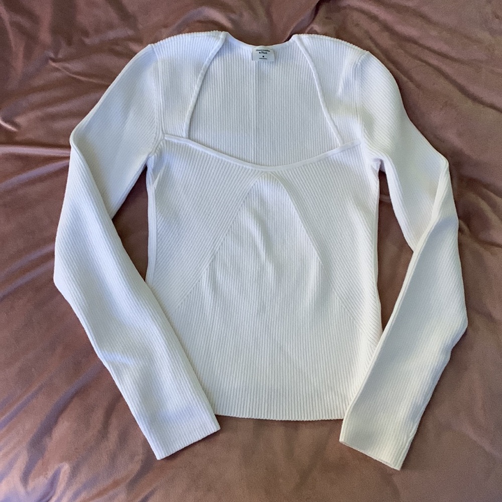 Abercrombie slim portrait neck sweater SOLD OUT ONLINE